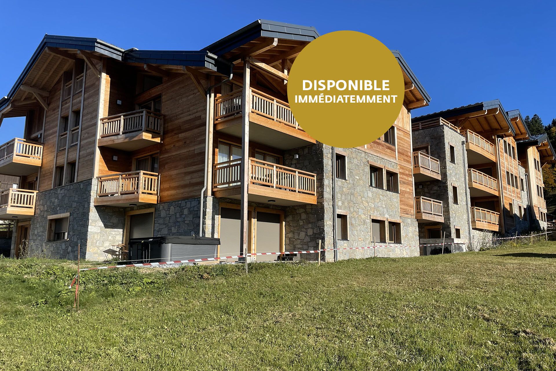 Alps Living - Programme immobilier La Ferme des Pistes, Les Gets - Vue extérieure - Livraison Été 2025