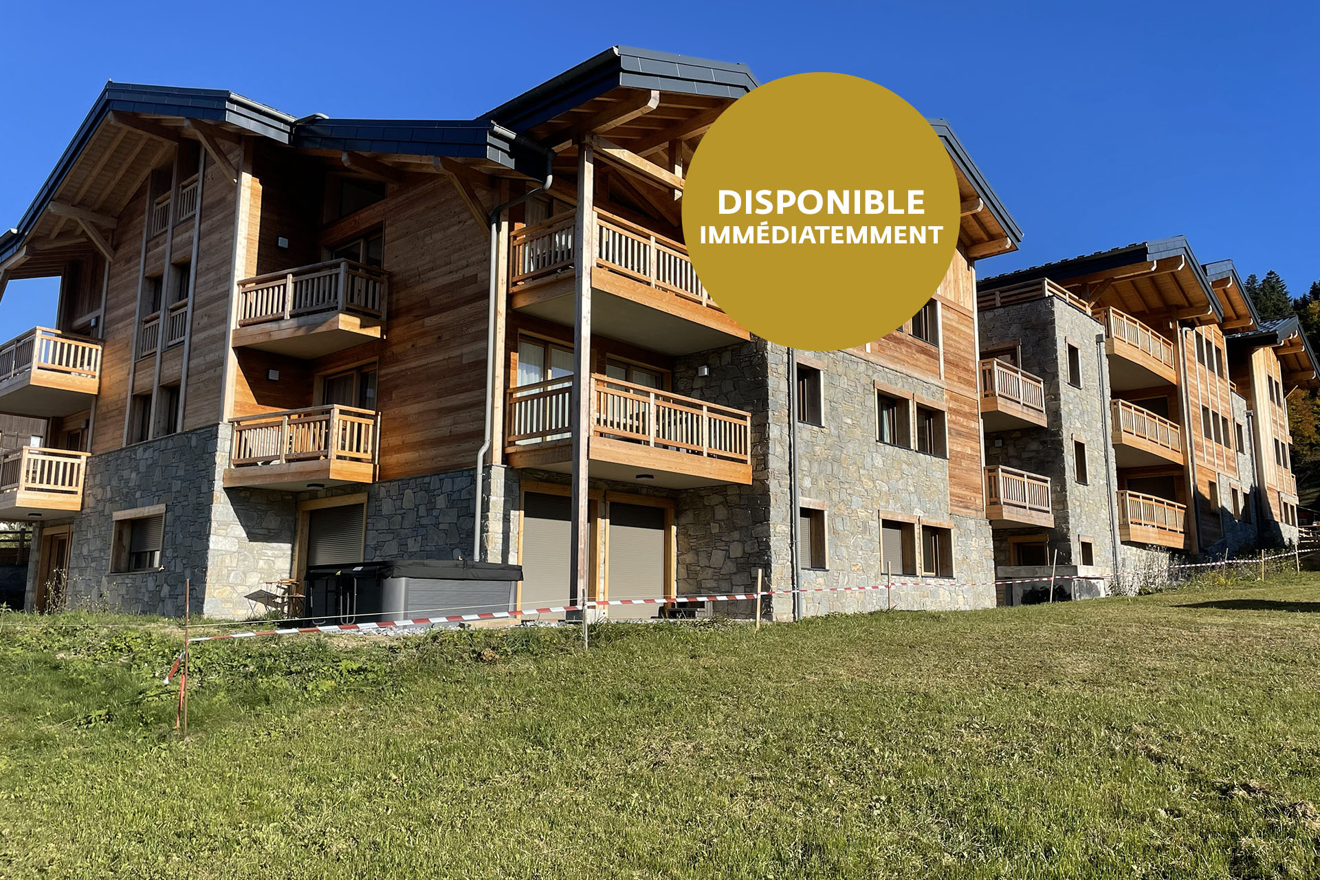 Alps Living - Programme immobilier La Ferme des Pistes, Les Gets - Vue extérieure - Livraison &Eacute;t&eacute; 2025